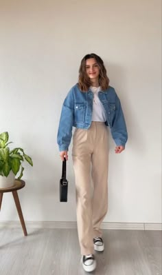 Daily Outfit Ideas Casual Winter, Summer Outfits 2023 Work, Casual University Outfit, Innocent Outfit, Wedding Dresses Outfit, Korean Summer Outfits Casual, Summer Dress For Wedding, Summer Outfit Ideas 2023, Everyday College Outfits