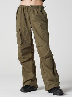 Composition : nylon 100%Color : Khaki Country of Origin : Vietnam Cargo Parachute Pants, Color Khaki, Parachute Pants, Vietnam, Composition, The Originals, Clothes For Women, Pants, Clothes