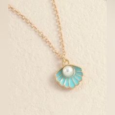 “Pearl In Clam Shell” Blue Enamel Seashell Mermaid Ocean Sea Beachy Vacation Surfer Dainty Necklace. White Pearl Nested In A Blue Clam Shell. On A Link Chain. New. **Also Available In White, Pink, & Purple Styles! Measurements: Pendant Length: 0.7” Pendant Width: 0.5” Chain Length: 18” If You Want It, Don’t Let It Get Away Send Me An Offer! I Love To Do Bundle Order Discounts! Blue Pearl Beach Jewelry, Blue Pearl Necklaces For Beach, Blue Pearl Necklaces For The Beach, Blue Shell Necklace For Summer, Blue Shell-shaped Ocean-inspired Necklace, Ocean-inspired Blue Shell-shaped Necklace, Blue Ocean-inspired Shell-shaped Necklace, Blue Shell-shaped Jewelry For Vacation, Blue Shell Necklace For Summer In Beachy Style