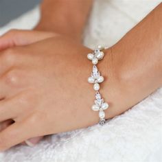 Freshwater Pearl and CZ Silver Plated Bridal Bracelet Jewelry Ideas Silver, Silver Wedding Bracelet, Silver Bridal Jewellery, Pearl Bracelet Wedding, Contemporary Bridal, Bridesmaid Pearls, Jewelry Showcase, Cubic Zirconia Bracelet, Cz Bracelet