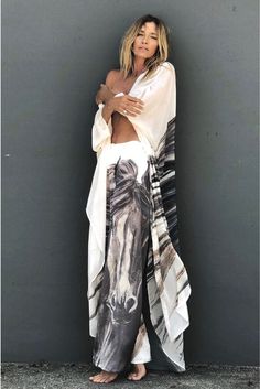 Erte Kaftan Horse - Ramona LaRue High Waisted Cargo Pants, Wardrobe Upgrade, Video Shoot, Cooler Look, Cargo Pants Women, Women Pants Casual, Miami Fl, Drawstring Pants, Fashion Fabric