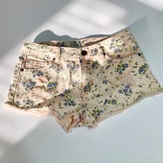 Floral Jeans Shorts Sexy Trendy Floral Print Summer Shorts, Trendy Summer Floral Print Shorts, Trendy High Waist Floral Print Shorts, Stretch Floral Print Shorts, Trendy Floral Print Shorts, Trendy Floral Print Shorts For Day Out, Trendy High-waisted Floral Shorts, Forever 21 Cotton Bottoms For Day Out, Forever 21 Bottoms With Built-in Shorts For Summer