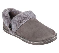 Enjoy laid-back cozy comfort all season long with Skechers Cozy Campfire - Fresh Toast. This casual comfort slipper features a soft woven fabric upper with a cozy warm lining, faux-fur trim and a cushioned Skechers Memory Foam comfort footbed. | Skechers Women's Cozy Campfire - Fresh Toast Slipper