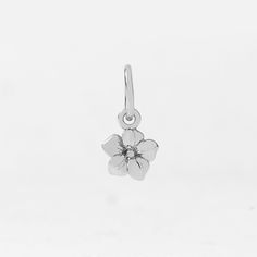 Dainty Flower Charm For Gift, Delicate Flower Charm Necklace As Gift For Mom, Delicate Flower Charm Necklace For Mom, Anniversary Delicate Flower Charm Necklace, Dainty Round Pendant Flower Necklace With Flower Charm, Dainty Round Flower Charm Necklace, Dainty Flower Charm Necklace For Mom, Flower Charm Necklace For Mom, Flower Charm Necklace Perfect Gift For Mom