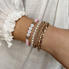 Women's Bohemia Summer Alphabet Beaded Bracelet Bohemian Pink Beaded Pearl Bracelet, Bohemian Pearl Bracelet For Parties, Casual Pink Beaded Chain Bracelets, Party Beaded Bracelets With Letter Beads, Summer Alphabet, Alphabet Beads, Pink Bracelet, Beaded Bracelet, Free Size