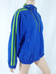 "Women's Unisex Athletic Jacket Sportswear Outerwear Blue Green Stripe Jogging Classic Excellent Condition Vintage Size M by LIZ SPORT Super cool rad! Vivid Blue with vivid green sports striped trim, inside netting and various cool details. Zippered Pockets, drawstring collar, elastic waist and cuffs, vented and oversized, zipper front and velcro closures. Men's women's unisex athletic classic jacket. Super fun! Excellent condition. High quality. Easy to wear casual chic vintage for the disco sp Vintage Bathing Suits, Green Sports, Womens Sports, Classic Jacket, Chic Vintage, Green Stripes, Vintage Chic, Fitted Bodice, Super Cool