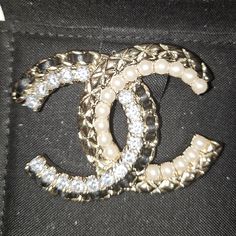 New Never Worn Chanel Brooch, Jewelry Chanel, Chanel Jewelry, Chanel Fashion, Fashion Board, Limited Time, Chanel, Women Jewelry, Fashion Outfits