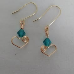 These brass wire wrapped earrings are sparkly and look lovely against the skin.  The turquoise bead  is a great fit with the brass wire.  Ear wires are non-tarnish brass. Wire Earrings Diy, Heart Beaded Earrings, Bead Heart, Wire Jewelry Earrings, Wire Wrap Earrings, Ear Drop, Wire Wrapped Stone Jewelry, Diy Jewelry Rings, Wire Jewelery