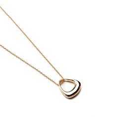 Enhance your look with our Ava Necklace, a sleek design that exudes modern elegance. Its versatile style effortlessly elevates any ensemble, making it the perfect accessory for contemporary sophistication. Jewellery Ideas, Gold Piece, Modern Elegance, 14kt Gold, Versatile Style, Stone Jewelry, Sterling Silver Chains, Gold Vermeil, Sleek Design