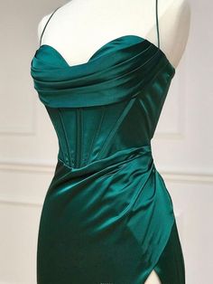 Split Prom Dresses, Prom Dresses Simple, Green Corset, Green Evening Dress, Beautiful Long Dresses, Corset Dress Prom, فستان سهرة, Satin Bridesmaid Dresses, Prom Dresses Online