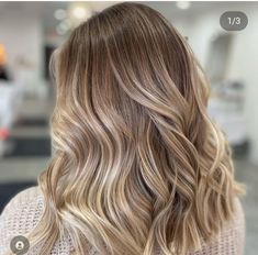 Light Brown Balayage Blonde Sun Kissed, Soft Honey Blonde Hair, Coffee Blonde Hair, Beige Bronde Haircolor Ideas, Air Touch Hair, Biscuit Blonde, Blinde Hair, Soft Blonde Highlights, Air Touch