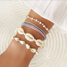 Summer, Beach, Vacay Vibes Ocean Beachy Boho Trendy Minimalist Sea Shell Bracelet, Cruise Jewelry, Seashell Bracelet, Tropical Jewelry, Beachy Jewelry, Preppy Beach, Bohemian Handmade, Seashell Jewelry, Summer Bracelets