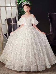 Gown Designs For Girls Kids, Gowns For Kids Girl, Kid Gowns Dresses, Gowns Dresses For Kids, Kids Gown Princesses, Gown For Kids Girl, Princess Gown For Kids, Princess Dresses Kids Birthday Parties, Wedding Dress For Kids