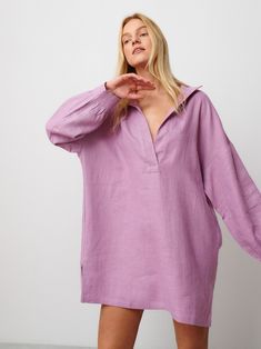 Oversized Spring Tunic For Loungewear, Oversized Tunic For Loungewear, Oversized Long Sleeve Shirt Dress For Summer, Oversized Linen Dress For Spring Daywear, Chic Long Sleeve Linen Shirt Dress, Oversized Chic Linen Dress For Spring, Oversized V-neck Shirt Dress For Daywear, Oversized Long Sleeve Chic Shirt Dress, Chic Oversized Long Sleeve Shirt Dress