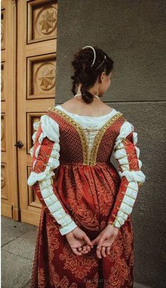 Renaisance Dress, Venetian Dress, 15th Century Fashion, Venetian Costume, Lucrezia Borgia, Medieval Costume, Period Costumes, Historical Costume, Historical Dresses