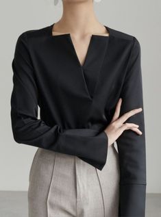 Formal Black Long Sleeve Blouse. https://pradize.com/collection/tops Formal Tops For Women Classy, Neutral Colors Outfits, The Korean Vegan, Formal Tops For Women, Korean Vegan, Formal Top, Dresses To Buy, Ladies Tops Blouses, Beautiful Wardrobe