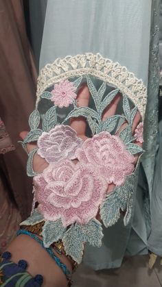 Day Wedding Outfit, Raya 2023, Embroidery Store, Embroidery Boutique, Embroidery Suit, Emb Designs, Cutwork Blouse Designs, Simple Kurta Designs