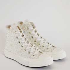 Converse Chuck 70 Hi High Top Golden Elements Egret White / Light Gold / Black Women's Sneakers A02207c Nwt Brand: Converse Model: Chuck 70 Hi Style Code: A02207c Color: Egret / Light Gold / Black Gender: Women's. Size Guide: Us Women's 5 / Uk 3 / Eur 35 / Cm 22 Us Women's 6 / Uk 4 / Eur 36.5 / Cm 23 Us Women's 10 / Uk 8 / Eur 41.5 / Cm 26.5 Golden Hour The Premium Chuck 70 Combines Unmistakable All Star Styling With Premium Materials, Extraordinary Craftsmanship, And Enhanced Cushioning To Help High-top Cream Sneakers With Perforations, Converse Cream Sneakers With Speckled Midsole, Converse Cream Lace-up Sneakers, White Converse High-top Sneakers With Perforated Toe Box, Converse High-top White Sneakers With Perforated Toe Box, Converse Custom Sneakers With Speckled Midsole In White, White Converse Sneakers With Speckled Midsole, Converse Sneakers With White Sole And Laces, Converse High-top Sneakers With White Sole And Laces