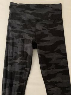 Athleta Leggings Size Small Color: black and grey Material: nylon and lycra bag 19d JN Athleta Leggings, Grey Material, Black And Grey, Leggings, Grey, Black, Color