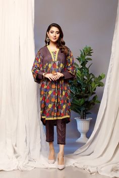 Ittehad LF-HN21-1908A Fall Collection 2021 Suits For Wedding, Stylish Kurtis Design, Pakistani Designer Suits, Gul Ahmed, Casual Home, Ladies Clothing, Lawn Suits, Pakistani Designers, Shalwar Kameez