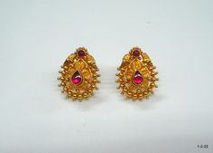 Vintage 22kt gold earrings earring pair from rajasthan india. great handmade design good for jewelry collection. Note - please check pictures carefully for more details. Size -1.8/1.4 cm Weight - 4.300 grams. Metal - 22kt yellow gold. 2 Grams Gold Ear Rings, 22k Gold Earrings For Puja, Hallmarked 22k Gold Temple Bridal Earrings, 22k Gold Jewelry With Matching Earrings For Puja, 22k Gold Traditional Jhumkas For Anniversary, Traditional 22k Gold Jhumkas For Anniversary, Gold Plated Round Earrings For Puja, Traditional 22k Gold Earrings For Festive Occasions, 22k Gold Meenakari Temple Jewelry Earrings