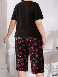 Bjux - Womens Plus Size Casual Pajama Set: Letter Print Short Sleeve Top with Kiss Print Capri Pants - Stylish Two Piece Pajamas Set Black Long Pants Pajama Party Set, Kiss Print, Pajamas Set, Pajama Sets, Fabric Medium, Plus Size Casual, Short Sleeve Top, Letter Print, Printed Shorts