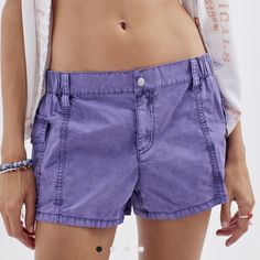 Size 8 Nwt Relaxed Fit Shorts For Weekend Summer, Relaxed Fit Shorts For Weekend In Summer, Casual Bottoms With Pockets For Weekend, Summer Weekend Shorts, Weekend Bottoms With Pockets In Short Length, Summer High-waisted Shorts For Weekend, Summer Bottoms With Elastic Waistband For Weekend, High-waisted Shorts For Summer Weekend, Summer Mid-rise Shorts With Elastic Waistband