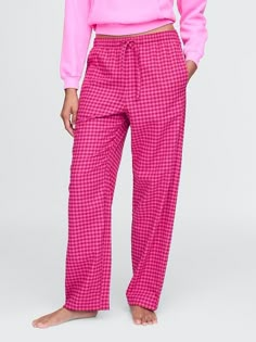 Softest Flannel Pants Gap Loungewear Pants With Pockets, Gap Relaxed Fit Sleepwear For Pajama Party, Casual Sleep Bottoms For Fall, Gap Pants With Elastic Waistband For Fall, Casual Fall Sleep Bottoms, Plaid Bottoms With Elastic Waistband For Loungewear, Casual Gap Sleepwear For Spring, Gap Long Lounge Bottoms, Comfortable Gap Bottoms With Elastic Waistband