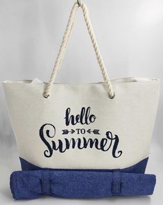 Enjoy a day at the beach or pool with our beach bag! **Beach mat included Tulle Crafts, Bow Craft, Perfect Beach Bag, Fabric Rolls, Pool Bags, Beach Tote Bag, Wreath Supplies, Beach Essentials, Soft Tulle