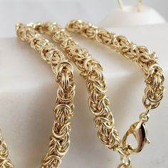 👍 America's Best-selling Chain Necklace ✔ Timeless & Classic OTHER INFORMATION ✓ All items are nicely packaged ready to gift in elegant jewelry boxes. ✓ Finished by our master goldsmiths ✓ Versatile - Elevates every outfit and appropriate for every occasion! ✓ Easy to put on and off ✓ Matches 18K Solid Gold Byzantine Jewelry Russian Gold Jewelry, Byzantine Gold, Byzantine Jewelry, Byzantine Necklace, Redesign Ideas, Modern Gold Jewelry, Necklace Outfit, Handmade Gold Jewellery, 18k Gold Chain