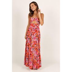 Sway into summer in style with this beautiful maxi length dress! Show off your curves with a sweetheart neckline, ring detail on the bust and a cut out feature under the bust. With an invisible side zip and hook and eye clasp for easy wear, you'll be ready to take on any party! Floral Full Length Dress, Long Summer Dresses For Wedding Guest, Revolve Maxi Dress, Semi Formal Beach Wedding Attire, Florida Wedding Guest Dress, Backyard Wedding Guest Dress, Cancun Wedding Outfit Guest, Spring Wedding Guest Dress Classy, Formal Beach Dress