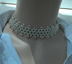 I can make this choker using classic Japanese chainmaille weave from silver plated/ gold plated copper or Sterling Silver rings.  The rings I made using jewellers saw so they close perfectly.There are more then 1000 rings in this choker all opened and closed one ring at a time.  This listing is for 12'' (32cm) choker. If you would like it shorter/longer - e-mail me for a quote. I will need exact circumference of the neck this choker will be made for.  Please allow 1 - 2 weeks for making. Shippin Chainmaille Choker, Chainmaille Jewelry Patterns, Chainmail Patterns, Chainmail Necklace, Chainmail Jewelry, Chainmaille Bracelet, Chain Maille Jewelry, Chain Maille, Chain Mail