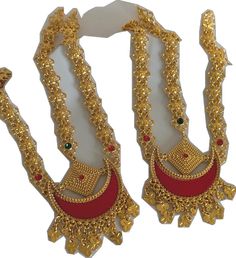 22k Gold Tilla Jewelry For Puja, Gold Jewelry With Meenakari For Puja, Gold Chandbali Jewelry For Puja, Gold Chandbali For Puja, Gold Temple Jewelry With Hand Set Details, Elegant Gold Tikka For Navratri, Festive Gold Tikka With Intricate Design, Gold Plated Jewelry For Puja And Festivals, Festive Yellow Gold Jewelry For Eid