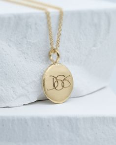 Fingerprint Necklace in solid 10k, 14k or 18k yellow, rose or white gold on a heavy chain with a diamond made using your loved ones’ actual fingerprints. You can use our Fingerprint Kit to get imprints of babies, adults and animals. Each piece is made to order in our studio in New York. Every piece of our jewelry comes in our signature Matanai packaging, complete with a polishing cloth and care instructions. There is no extra charge for a double-sided fingerprint piece. DetailsMaterial: solid 10 Fingerprint Necklace, Push Presents, Push Present, Cool Fathers Day Gifts, Heavy Chain, Baby Keepsake, Simple Prints, White Rose Gold, Gold Charm