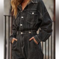 Nwtg - M/L Trendy Black Denim Jumpsuits And Rompers, High Waist Denim Jumpsuit With Pockets For Fall, Black Denim Jumpsuits And Rompers With Pockets, Black Denim Overall Jumpsuit For Spring, Black Denim Overalls For Fall, Spring Black Denim Overall Jumpsuit, Black Denim Overall Jumpsuit For Fall, Black Denim Overall Jumpsuit, Black Denim Jumpsuit With Button Closure