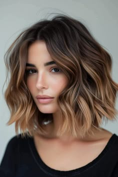 Hair Color Ombre Brown, Caramel Shoulder Length Hair, Trendy Hair Color Short Hair, Bob Ombre Brunette, Balayage Hair Summer 2024, Short Brunette Ombre, Caramel Hair Bob, Ombre Hair Color Shoulder Length