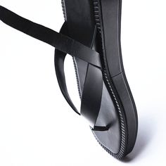 New Women's Shoes Black Strappy Flat Leather Fashion Sandals Woman Summer Flip-flops Strappy Platform Sandals Zapatos De Mujer Summer Leather Toe Post Slingback Sandals, Leather Toe Ring Sandals With Rubber Sole For Summer, Leather T-strap Toe Post Sandals For Summer, Black T-strap Sandals With Rubber Sole For Summer, Summer Toe Post Slingback Sandals With Leather Sole, Leather Strap Wedge Sandals For Summer, Summer Leather Toe Ring Sandals With Heel Loop, Summer Leather Flip Flops With Leather Sole, Leather Sole Flip Flops For Summer