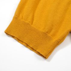 - Gebreide polo
- Garen van 100% katoen
- Ongevoerd
- Regular fit Fitted Soft Knit Cotton Sweater, Cozy Cotton Stretch Sweater, Cotton Knit Sweater For Winter, Winter Cotton Knit Sweater, Stretch Cotton Sweater In Solid Color, Cozy Fitted Cotton Sweater, Solid Color Cotton Cardigan, Stretch Cotton Winter Sweater, Stretch Cotton V-neck Cardigan