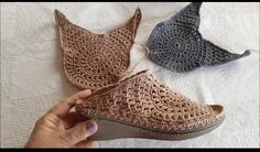 Make Your Own Shoes, Baby Sweater Knitting Pattern, Cross Stitch For Kids, Couture Embroidery, Crochet Handbags Patterns, Crochet Booties, Crochet Socks