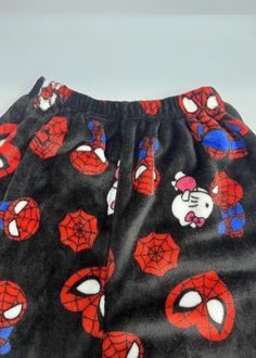 This Hello Kitty Spider Man Loose Pajamas playful characters with soft cotton velvet fabric for a cozy, casual look. Designed with a unique Hello Kitty and Spider-Man pattern, it’s perfect for lounging or sleeping comfortably. The fit and long pants make it a versatile addition to your sleepwear collection. Made from cotton velvet fabric, offering a soft and comfortable texture for all-day wear. Features a fun crossover design of Hello Kitty and Spider-Man, adding a playful touch to your loungew Hello Kitty And Spiderman Pjs, Spider Man Pajama Pants, Baggy Pajamas, Spiderman Pants, Spiderman Pajamas, Spiderman Web, Spiderman Stuff, Comfy Blouse, Warm Pants