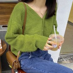 Autumn Fashion V-neck Knitted Cardigan Women Green Long Sleeve Single Breasted Sweaters Casual Knitwear Mujer [20231204] window.adminAccountId=2670768128; Backless Sweater, Skirt Streetwear, Skirts Flowy, Casual Knitwear, Retro Skirt, Cardigan Vintage, Printed Pleated Skirt, Knitting Women Cardigan, Retro Tops