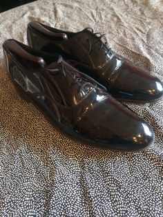 Mens Formal shoe Tuxedo shoe Wedding shoe Lace - up 10 1/2 D jet black patent leather By Kingston - Florsheim shoes Excellent condition w shoe shapers - to keep shoes form - Formal Patent Leather Oxfords With Pointed Toe, Formal Patent Leather Pointed Toe Oxfords, Formal Patent Leather Shoes With Pointed Toe, Patent Leather Oxfords With Round Toe For Galas, Formal Fitted Patent Leather Dress Shoes, Patent Leather Oxfords For Galas, Formal Dress Shoes With Glossy Finish And Plain Toe, Classic Patent Leather Oxfords For Party, Formal Dress Shoes With Glossy Finish