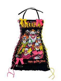 Your fave dress but with an Horror touch 🔪🤡🩸 These semi stretchy dresses are made from vintage reworked tees. Perfect Halloween dress for your parties. PLEASE NOTE: This collection is handmade from reworked printed t-shirts, there may be small defects in the print and the positioning of each design may vary. SIZE CHART: US SIZE Goth Bday Party, Bimbocore Fashion, Clown Core Fashion, Horrible Outfits, Weirdcore Fashion, Trash Outfit, Horror Outfits, Zombie Fashion, Punk Dresses