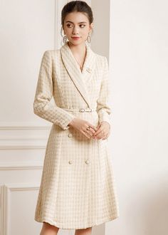 Womens Tweed, Tweed Coat, Belted Coat, Height And Weight, Shawl Collar, Choose The Right, Spring And Fall, Fall Season, Fit & Flare