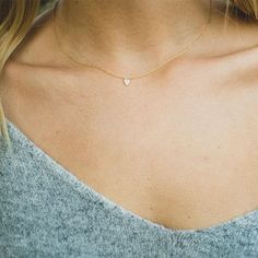 Ryanne Necklace Small Dainty Necklace, Hogwarts Jewelry, January Gifts, Everyday Necklace Simple, Highschool Fashion, Simplistic Jewelry, Simple Heart Necklace, Women Gold Jewelry, Buy Earrings Online