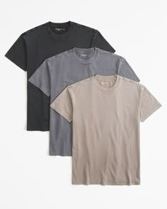 3-pack of our short-sleeve crewneck tees in our 180g softAF fabric, featuring a straight hem and relaxed-fit silhouette that's slightly roomier through the shoulders and body than our core fit. American Eagle Shirts For Men, Men’s Dress Clothes, Men’s Tops, Men’s Capsule Wardrobe Business Casual Men, Men’s Shirts, Taupe Clothes, Plain Shirts For Men, Build A Boyfriend, Boys Clothing Styles