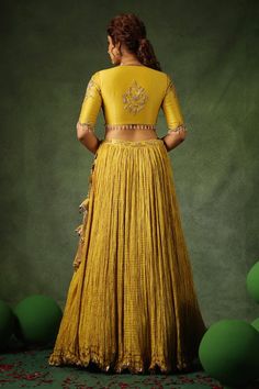 Yellow blouse with zardozi, sequin, pearl embroidery in floral pattern. Paired with crushed lehenga and scallop border embroidered dupatta. - Aza Fashions Crushed Lehenga, Embroidery Zardozi, Lehenga Pattern, Scallop Border, Pearl Embroidery, Embroidered Lehenga, Embroidered Dupatta, Hem Blouse, Yellow Blouse