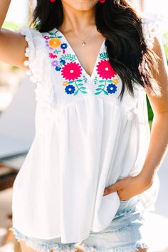 White Floral Embroidered Pompom Flutter Blouse Style With Pants, Flutter Blouse, Leopard Satin Dress, Embroidery Clothes, White Embroidered Blouse, Perfect Blouse, Chic Blouses, Twist Knot, Chambray Dress