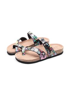 Black Floral Flat T-strap Sandals With Buckle Closure, Adjustable Flat T-strap Sandals With Buckle Closure, Spring Beach Toe Ring Sandals With Strap, Casual Toe Ring Sandals With Adjustable Strap, Spring Open Toe Flip Flops With Adjustable Strap, Casual Toe Ring Sandals With Buckle For Vacation, Casual Toe Ring Sandals With Buckle Closure, Toe Post Footbed Sandals With Buckle Closure For Vacation, Summer T-strap Sandals With Adjustable Cork-bed Midsoles