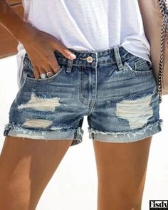 Rolled Hem Distressed Retro Denim Shorts Summer Outfits Jean Shorts, Short Jeans Outfit, Short Outfits Summer, Summer Outfits With Shorts, Denim Shorts Outfit Ideas, Wide Leg Jeans Outfit Ideas, With Shorts Outfit, Outfits Jean Shorts, Outfit Ideas Shorts